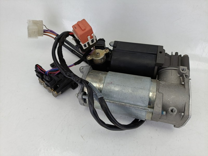 Recambio de bomba suspension para bmw x5 (e53) 4.4 i referencia OEM IAM 443020011  