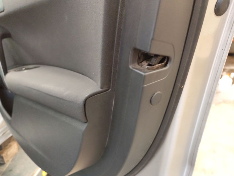 Recambio de cerradura puerta delantera derecha para peugeot 508 i (8d_) 2.0 hdi referencia OEM IAM 9819263180  