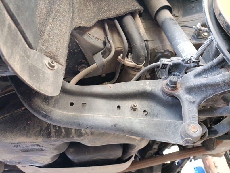Recambio de tirante trasero izquierdo para toyota c-hr (_x1_) 1.8 hybrid (zyx10_, zyx11_) referencia OEM IAM 48780F4010  