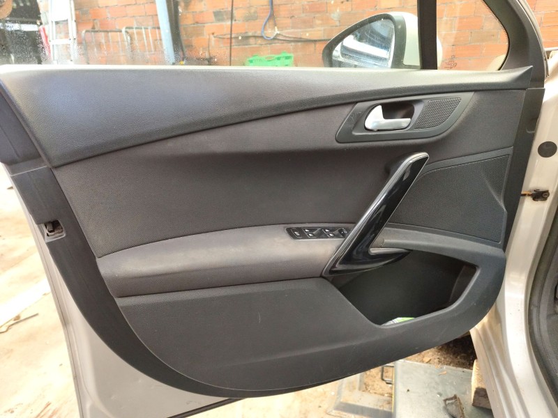 Recambio de elevalunas delantero izquierdo para peugeot 508 i (8d_) 2.0 hdi referencia OEM IAM 9806086980  