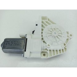 MOTOR ELEVALUNAS DELANTERO DERECHO 8K0959802A 