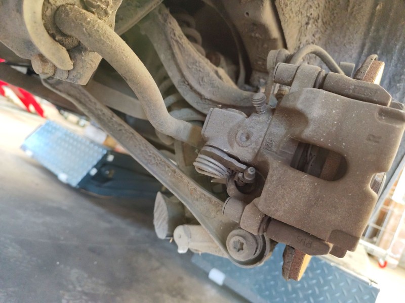 Recambio de pinza freno trasera derecha para peugeot 508 i (8d_) 2.0 hdi referencia OEM IAM 1610900780  