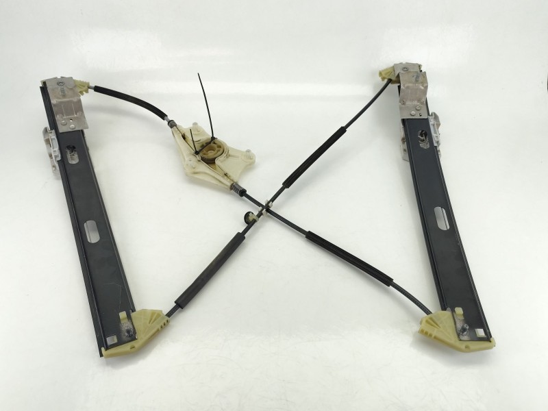 Recambio de elevalunas delantero izquierdo para seat leon st (5f8) 1.6 tdi referencia OEM IAM 5F4837461D  