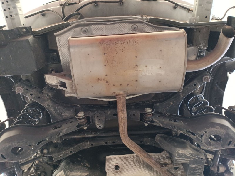 Recambio de puente trasero para toyota c-hr (_x1_) 1.8 hybrid (zyx10_, zyx11_) referencia OEM IAM 51206F4013  