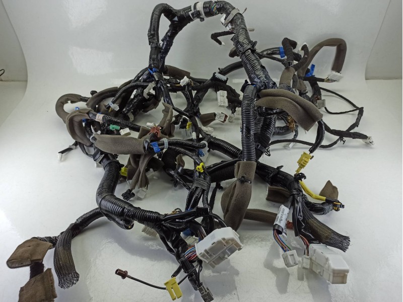 Recambio de cableado electrico para nissan navara np300 pick-up (d23, d23t) 2.3 dci referencia OEM IAM 240105JM6D  