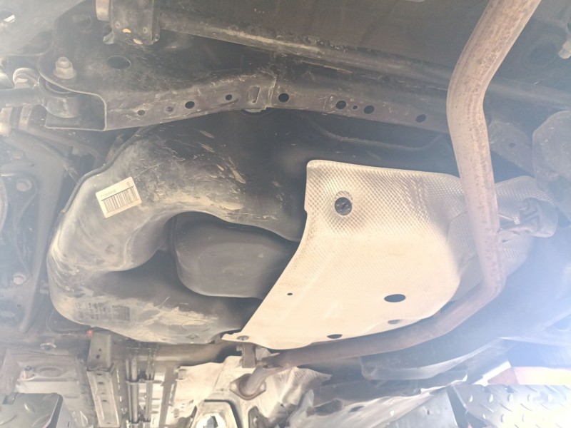 Recambio de deposito combustible para toyota c-hr (_x1_) 1.8 hybrid (zyx10_, zyx11_) referencia OEM IAM 77001F4010  
