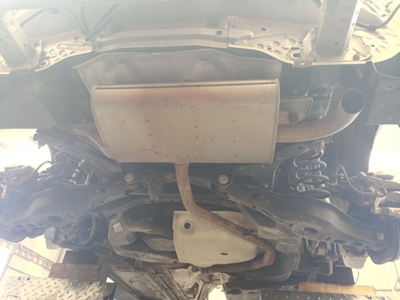 Recambio de silenciador trasero para toyota c-hr (_x1_) 1.8 hybrid (zyx10_, zyx11_) referencia OEM IAM 174300T471  