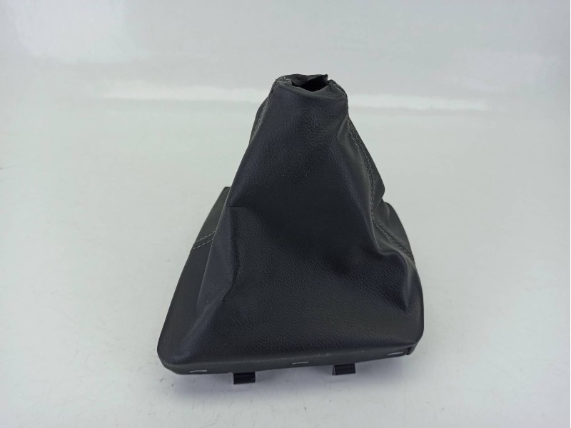 Recambio de guarnecidos palanca cambio para seat leon (5f1) 1.2 tsi referencia OEM IAM 5F1711113AK  