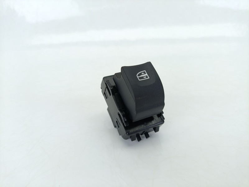 Recambio de mando elevalunas trasero derecho para renault megane iv hatchback (b9a/m/n_) 1.2 tce 100 (b9ms) referencia OEM IAM 2
