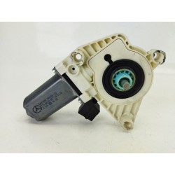 MOTOR ELEVALUNAS DELANTERO DERECHO A1698204442 