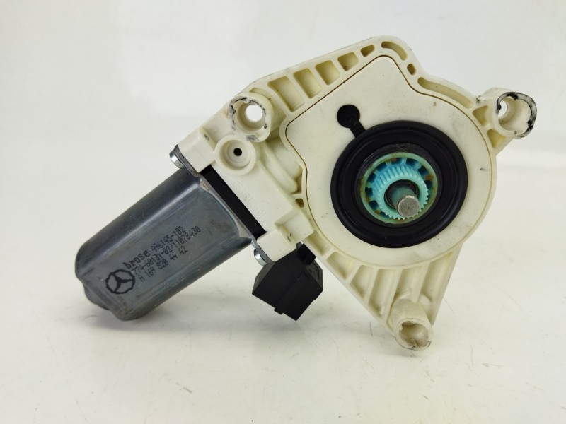 Recambio de motor elevalunas delantero derecho para mercedes-benz clase b sports tourer (w245) b 200 cdi (245.208) referencia OE