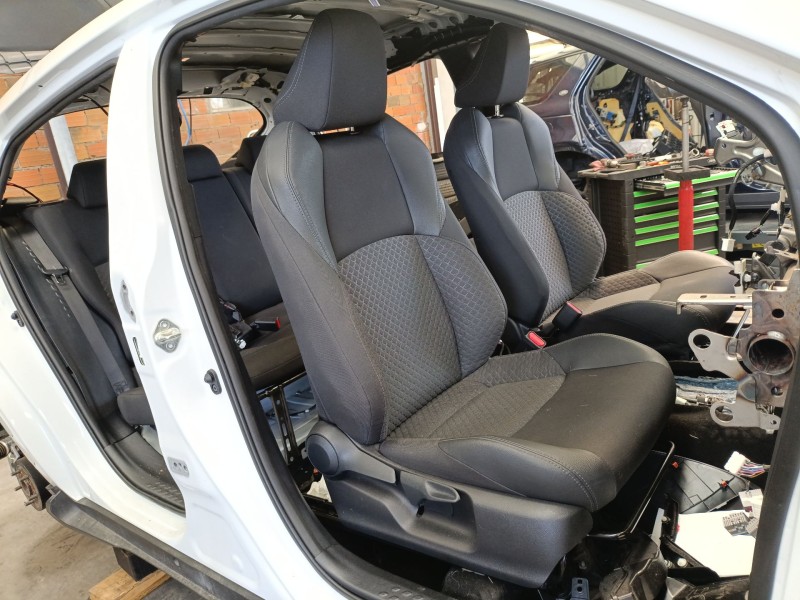 Recambio de asiento delantero derecho para toyota c-hr (_x1_) 1.8 hybrid (zyx10_, zyx11_) referencia OEM IAM   