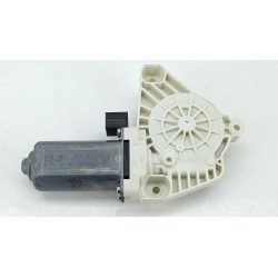 MOTOR ELEVALUNAS DELANTERO DERECHO 5Q4959802B 