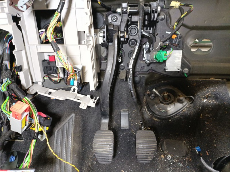 Recambio de pedalera completa para peugeot 508 sw i (8e_) 1.6 hdi referencia OEM IAM 9811160280  