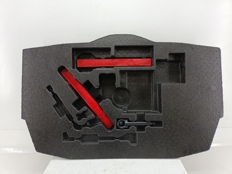 Recambio de herramientas para toyota c-hr (_x1_) 1.8 hybrid (zyx10_, zyx11_) referencia OEM IAM 64777F4010  