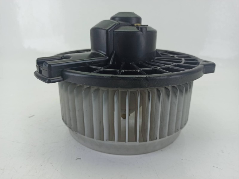 Recambio de motor calefaccion para honda stream (rn1/3) 2.0 cat referencia OEM IAM 16101C20  