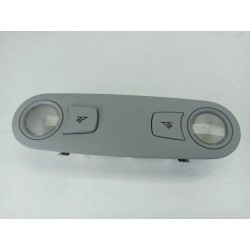 LUZ INTERIOR 8T0947111 