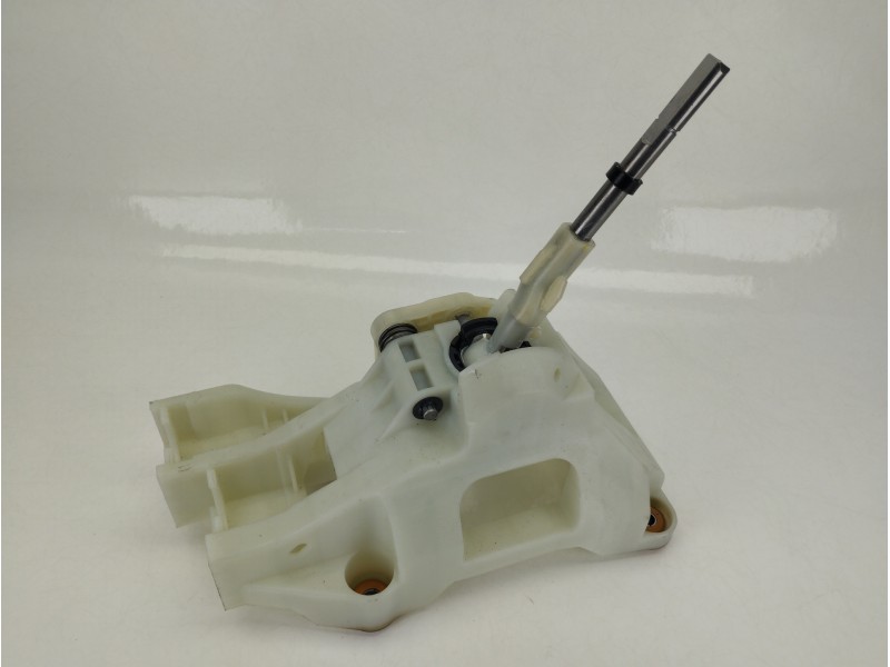 Recambio de palanca cambio para kia stonic (yb) 1.0 t-gdi referencia OEM IAM 43700F9100  