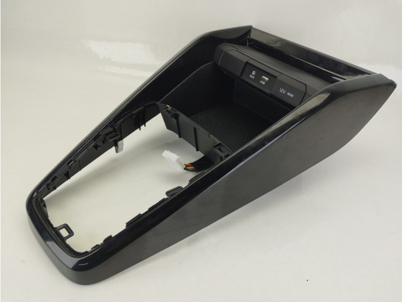 Recambio de moldura para kia stonic (yb) 1.0 t-gdi referencia OEM IAM 84635H8000  