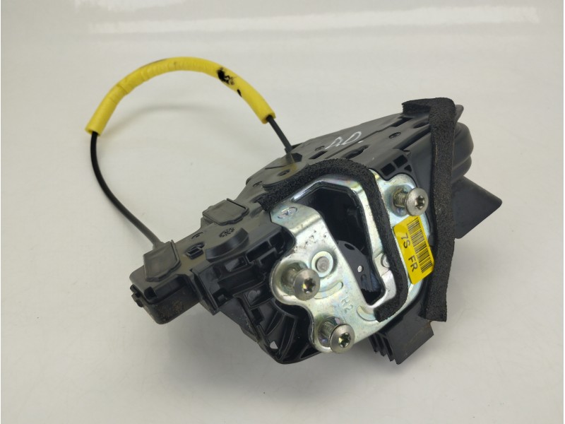 Recambio de cerradura puerta delantera derecha para kia stonic (yb) 1.0 t-gdi referencia OEM IAM 81320H8050  