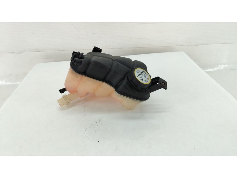 Recambio de deposito expansion para land rover discovery sport (l550) 2.0 d 4x4 referencia OEM IAM LR060349  