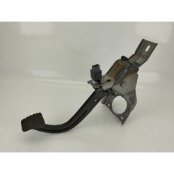 PEDAL EMBRAGUE 32820H8200 