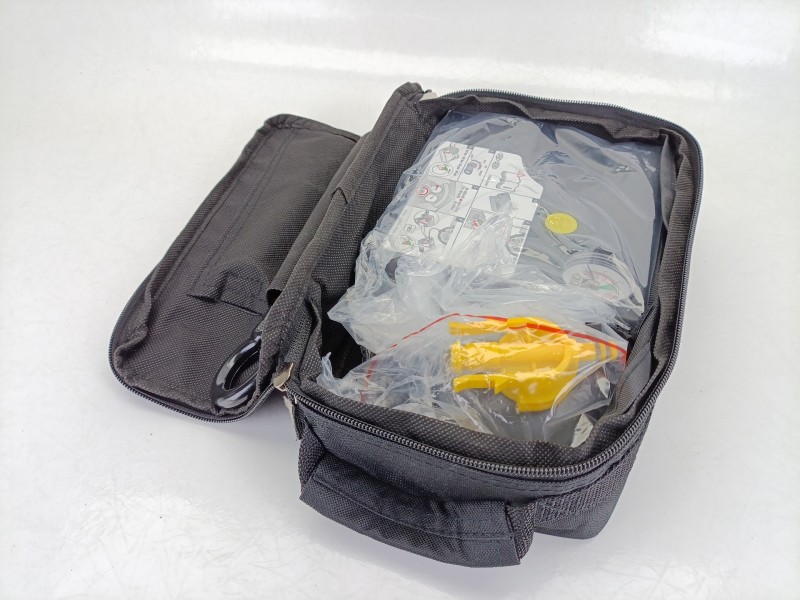 Recambio de herramientas para hyundai i30 station wagon (pde) 1.0 t-gdi referencia OEM IAM 52933A2000  