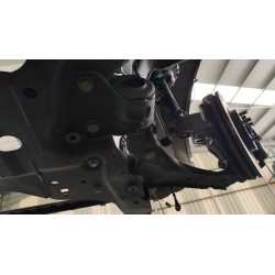 BRAZO SUSPENSION INFERIOR DELANTERO DERECHO LR126119 