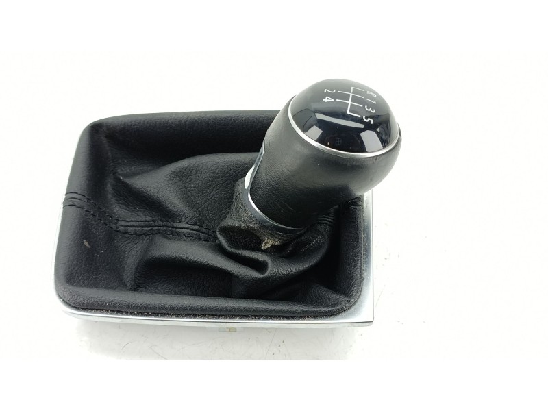 Recambio de pomo palanca cambio para volkswagen golf vii variant (ba5, bv5) 1.6 tdi referencia OEM IAM 5G1711113B  