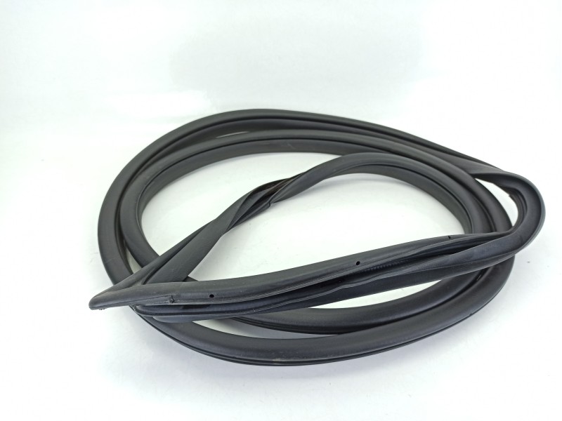 Recambio de gomas contorno puerta para kia stonic (yb) 1.0 t-gdi referencia OEM IAM 82120H8000  