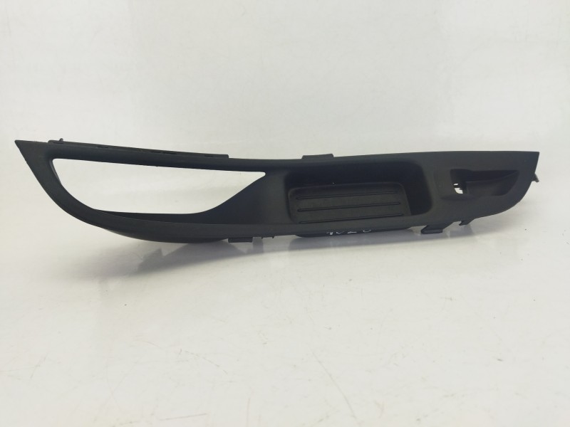 Recambio de moldura para ford focus iii 1.5 tdci referencia OEM IAM BM51A240A40ADW  