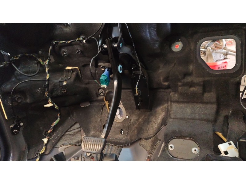 Recambio de pedal freno para land rover discovery sport (l550) 2.0 d 4x4 referencia OEM IAM LR027629  