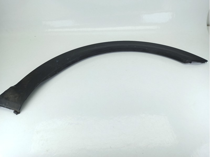 Recambio de moldura para kia stonic (yb) 1.0 t-gdi referencia OEM IAM 87714H8400  