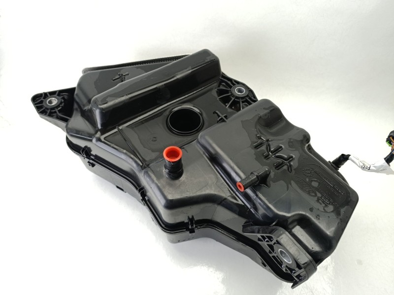 Recambio de deposito adblue para ford kuga iii (dfk) 2.0 ecoblue mhev referencia OEM IAM LX615J228AC  