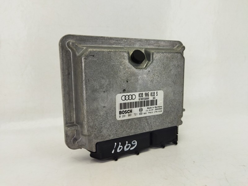 Recambio de centralita motor uce para audi a4 b5 (8d2) 1.8 referencia OEM IAM 038906018S  