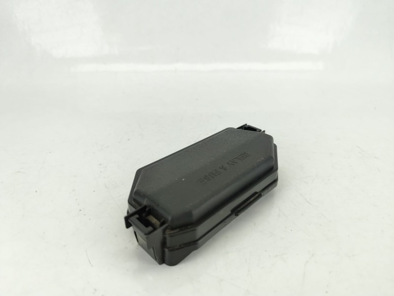Recambio de caja reles / fusibles para toyota c-hr (_x1_) 1.8 hybrid (zyx10_, zyx11_) referencia OEM IAM 82662F4270  