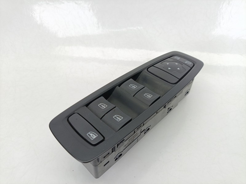 Recambio de mando elevalunas delantero izquierdo para renault megane iv hatchback (b9a/m/n_) 1.2 tce 100 (b9ms) referencia OEM I