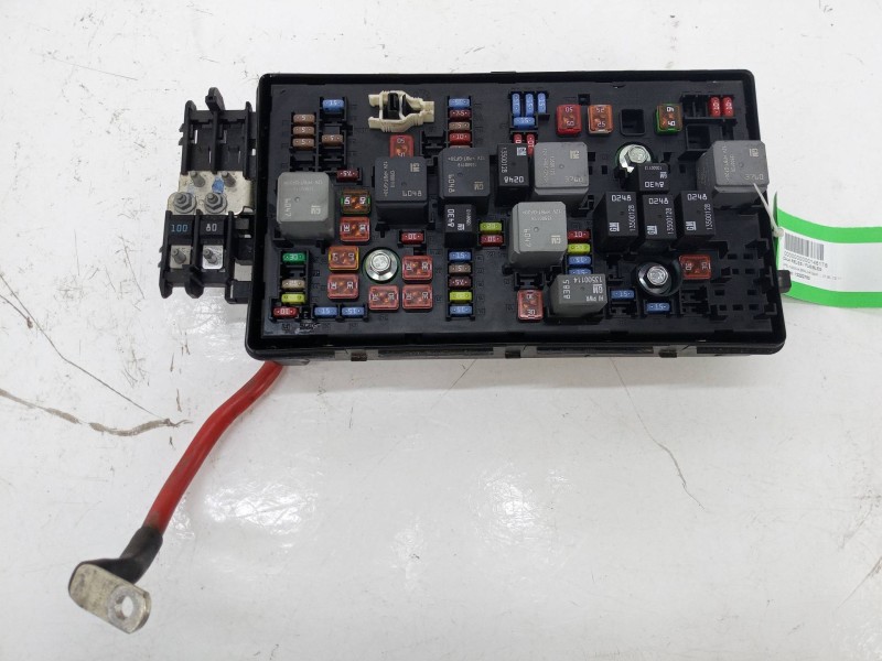 Recambio de caja reles / fusibles para opel insignia a (g09) 2.0 cdti (68) referencia OEM IAM 13222782  