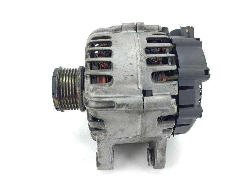 Recambio de alternador para citroën c4 cactus 1.2 puretech 130 referencia OEM IAM 9818677980  