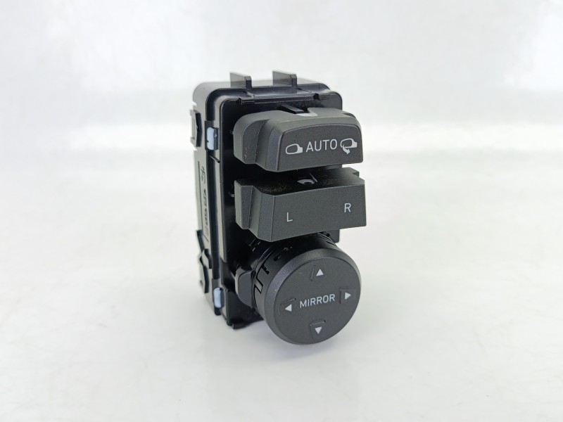 Recambio de mando retrovisor para hyundai i30 station wagon (pde) 1.0 t-gdi referencia OEM IAM 93530G3010  