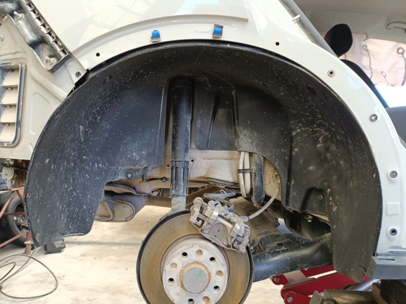 Recambio de paso rueda trasero derecho para volkswagen t-roc (a11, d11) 1.0 tsi referencia OEM IAM 2GA810972B  