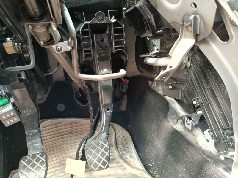 Recambio de pedal freno para volkswagen t-roc (a11, d11) 1.0 tsi referencia OEM IAM 5Q1721143B  