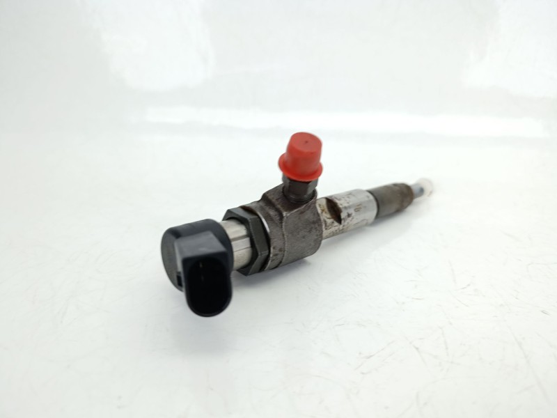 Recambio de inyector para ford focus iii turnier 1.6 tdci referencia OEM IAM 9674973080  