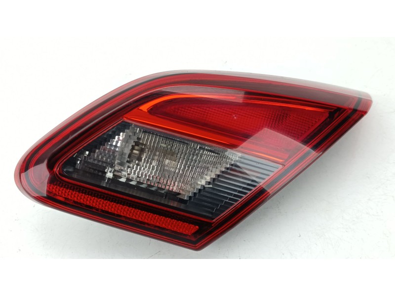 Recambio de piloto trasero derecho interior para opel corsa e (x15) 1.3 cdti (08, 68) referencia OEM IAM 39012630  