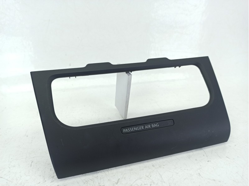 Recambio de moldura para volkswagen golf plus v (5m1, 521) 1.2 tsi referencia OEM IAM 5K0858071M  