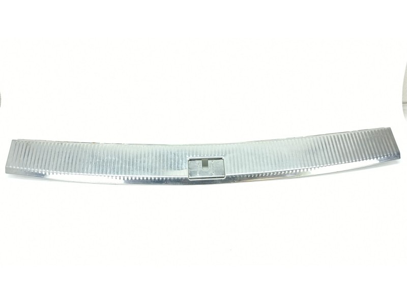 Recambio de moldura paragolpe trasera para volkswagen touareg (7la, 7l6, 7l7) 3.0 v6 tdi referencia OEM IAM 7L6863459E  