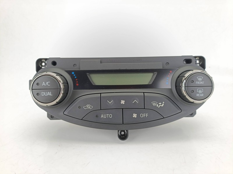 Recambio de mando climatizador para toyota yaris (_p13_) 1.4 d (nlp130_) referencia OEM IAM 559000D330C0  
