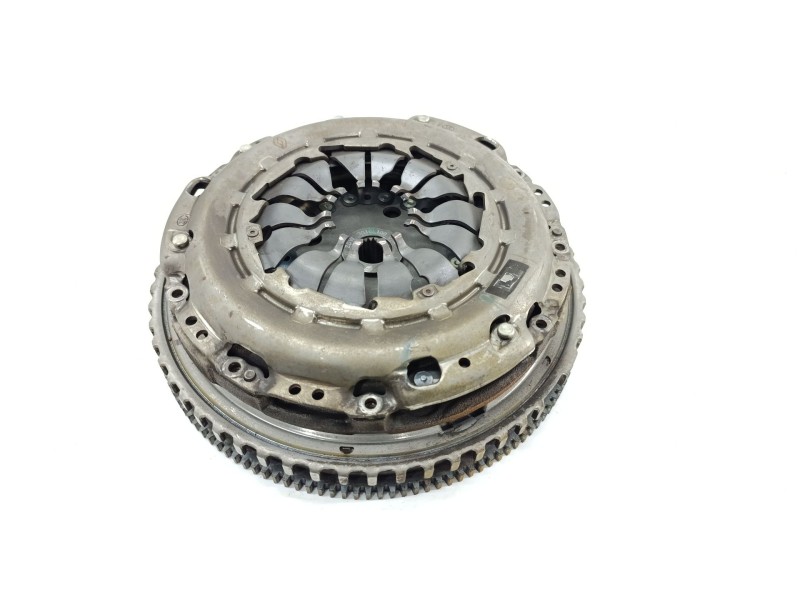 Recambio de kit embrague para nissan qashqai ii (j11, j11_) 1.3 dig-t referencia OEM IAM 302103464R  