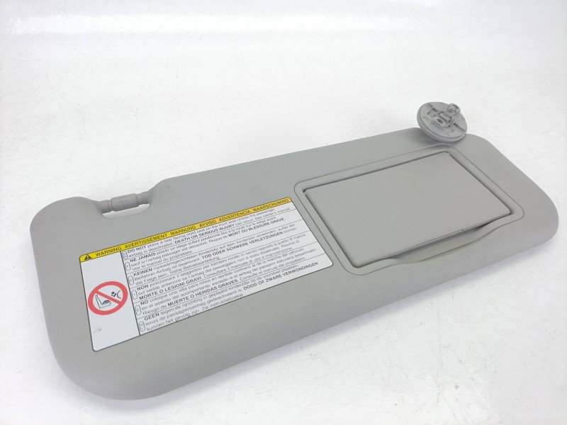 Recambio de parasol derecho para toyota yaris (_p13_) 1.4 d (nlp130_) referencia OEM IAM 743110D03D  