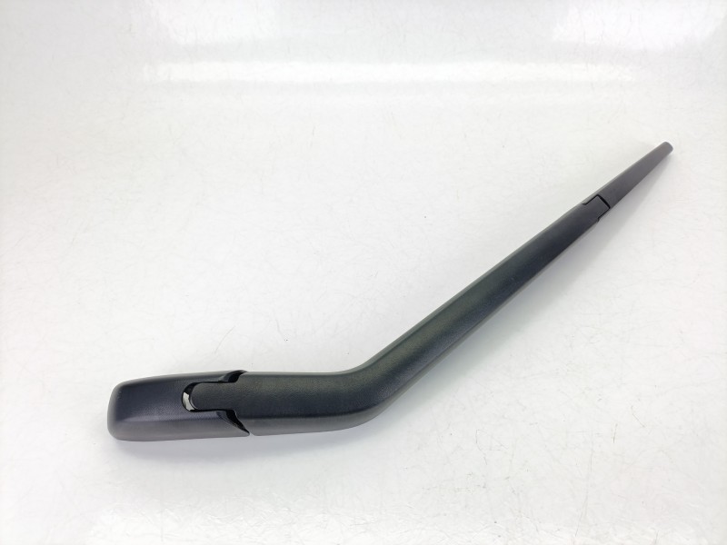 Recambio de brazo limpia trasero para toyota yaris (_p13_) 1.4 d (nlp130_) referencia OEM IAM 852410D060  
